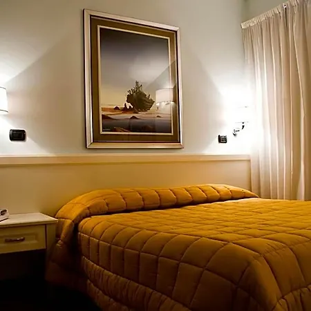 Ristorante Siro 3* טורג'אנו