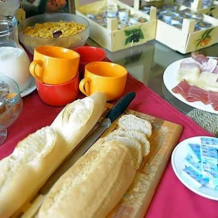 מלון Ristorante Siro 3*