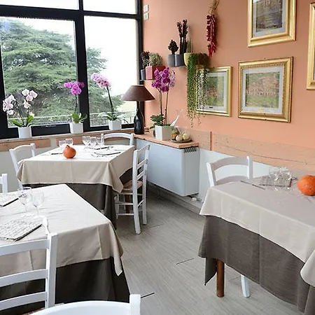 מלון Ristorante Siro טורג'אנו